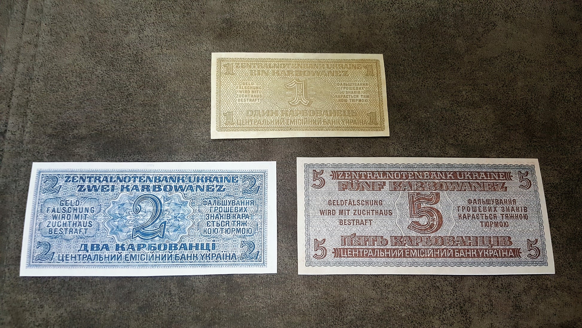 2 Karbovanetz and 5 Karbovanetz 1942 Banknotes Reverse Side